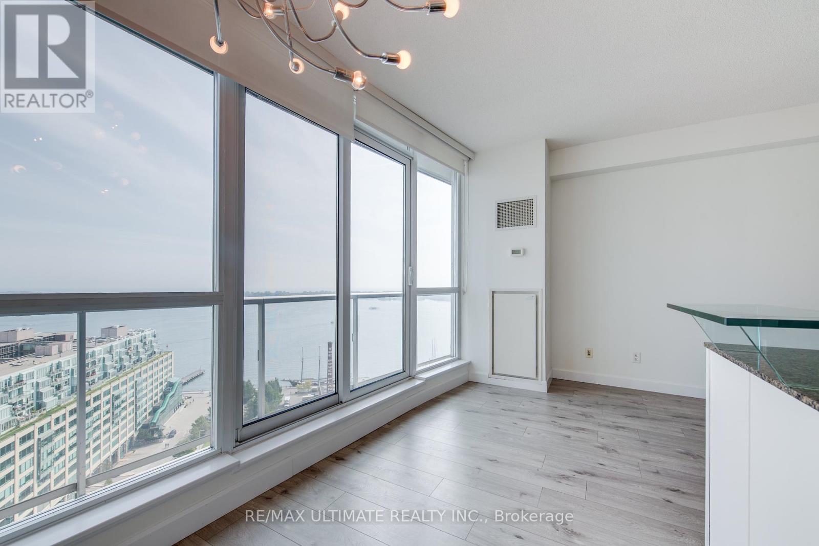 2305 - 218 Queens Quay W, Toronto, Ontario  M5J 2Y6 - Photo 16 - C12457756