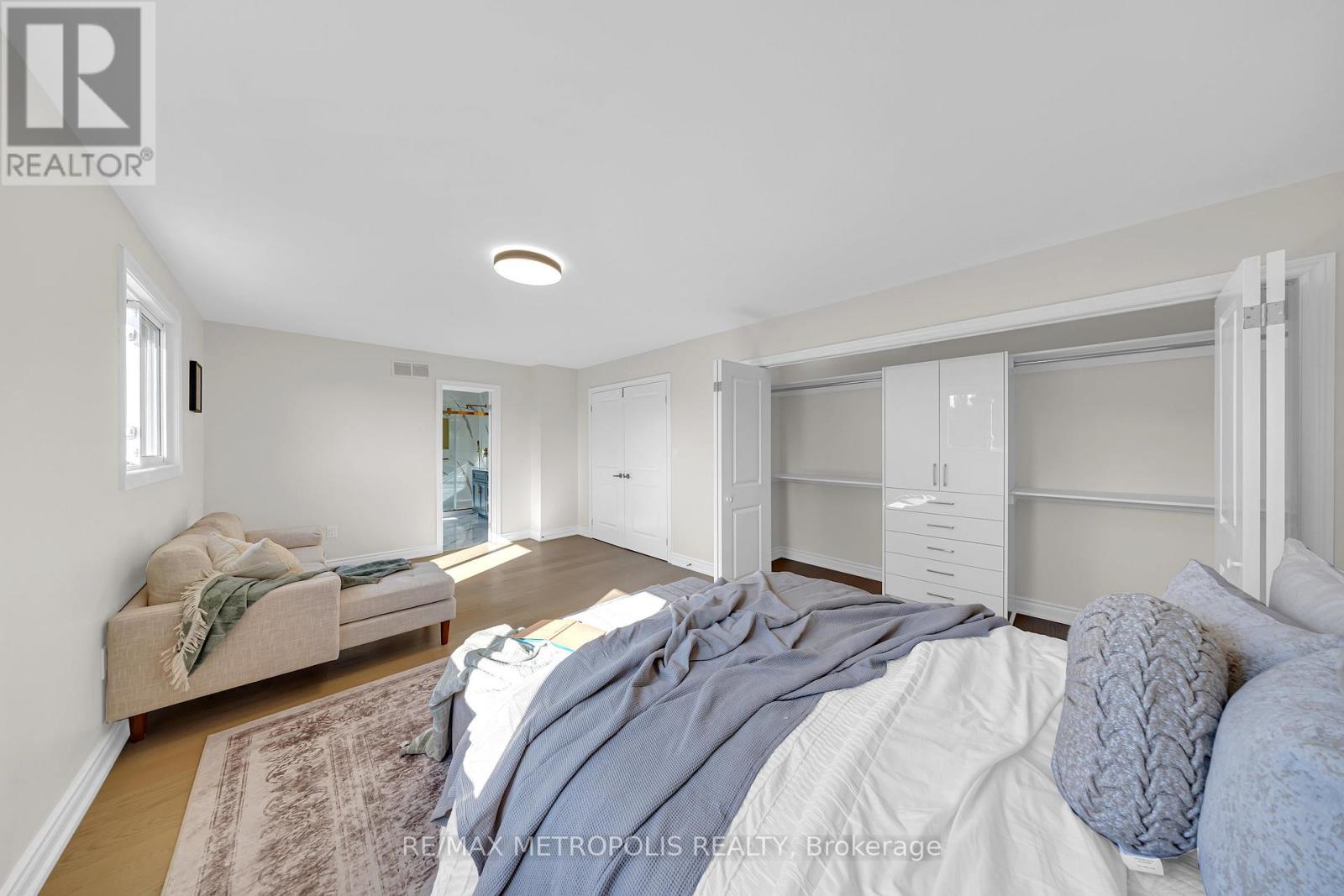 296 Thornton Road N, Oshawa, Ontario  L1J 6T7 - Photo 36 - E12457775
