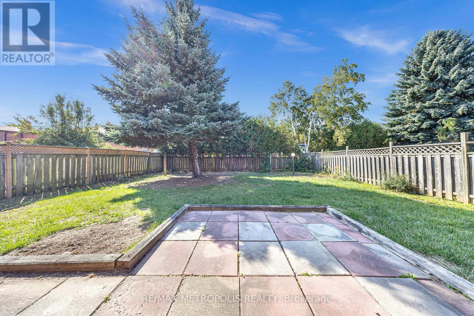 296 Thornton Road N, Oshawa, Ontario  L1J 6T7 - Photo 4 - E12457775