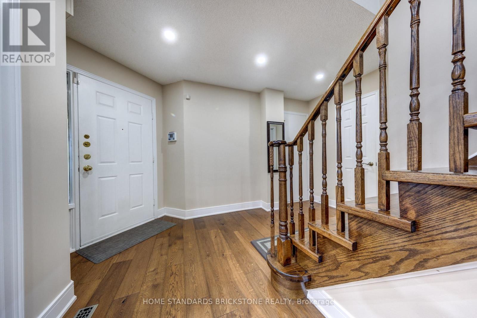 45 Spring Gate Boulevard, Vaughan, Ontario  L4J 3C9 - Photo 19 - N12457781
