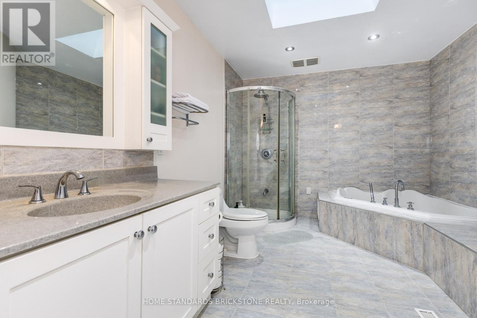 45 Spring Gate Boulevard, Vaughan, Ontario  L4J 3C9 - Photo 29 - N12457781