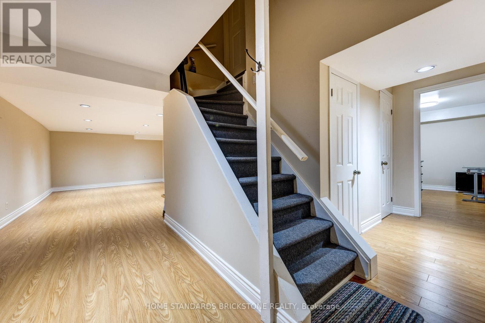 45 Spring Gate Boulevard, Vaughan, Ontario  L4J 3C9 - Photo 36 - N12457781