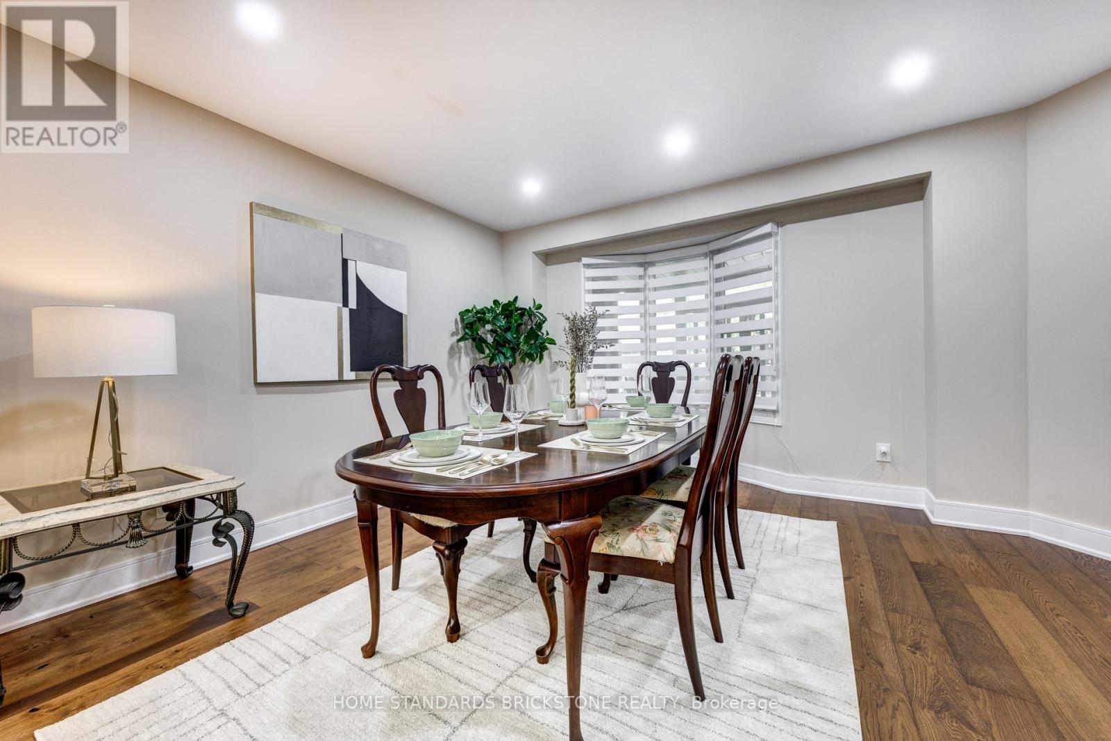 45 Spring Gate Boulevard, Vaughan, Ontario  L4J 3C9 - Photo 4 - N12457781