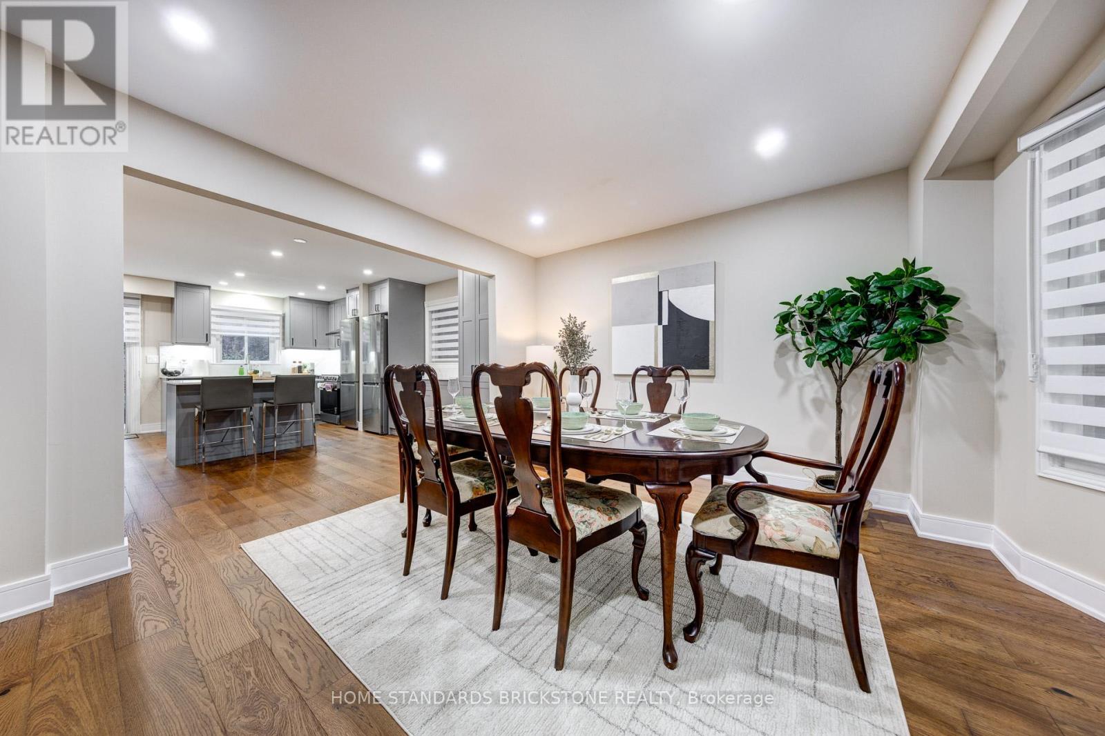 45 Spring Gate Boulevard, Vaughan, Ontario  L4J 3C9 - Photo 6 - N12457781