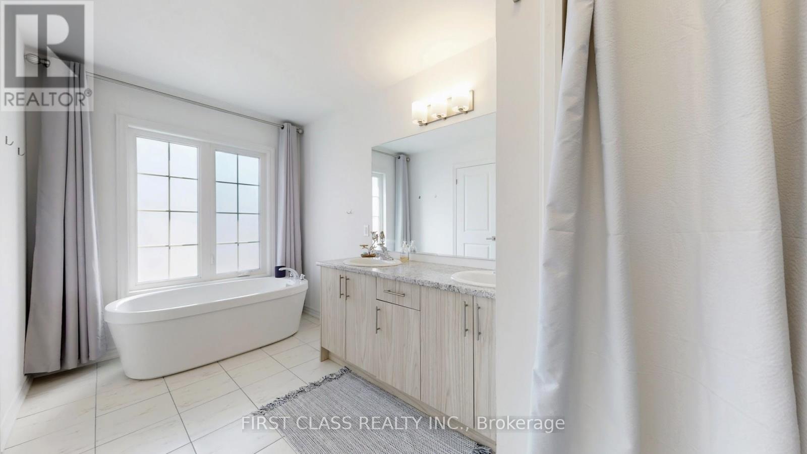 5 Harvest Crescent, Barrie, Ontario  L9J 0T3 - Photo 30 - S12457740