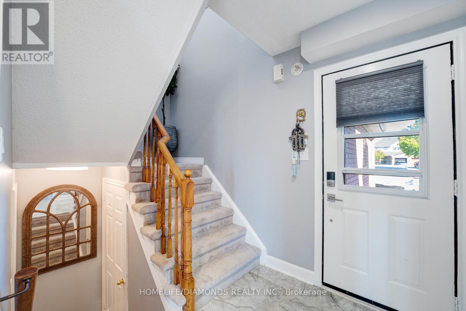 68 Heritage Court, Barrie, Ontario  L4N 0E3 - Photo 9 - S12457746