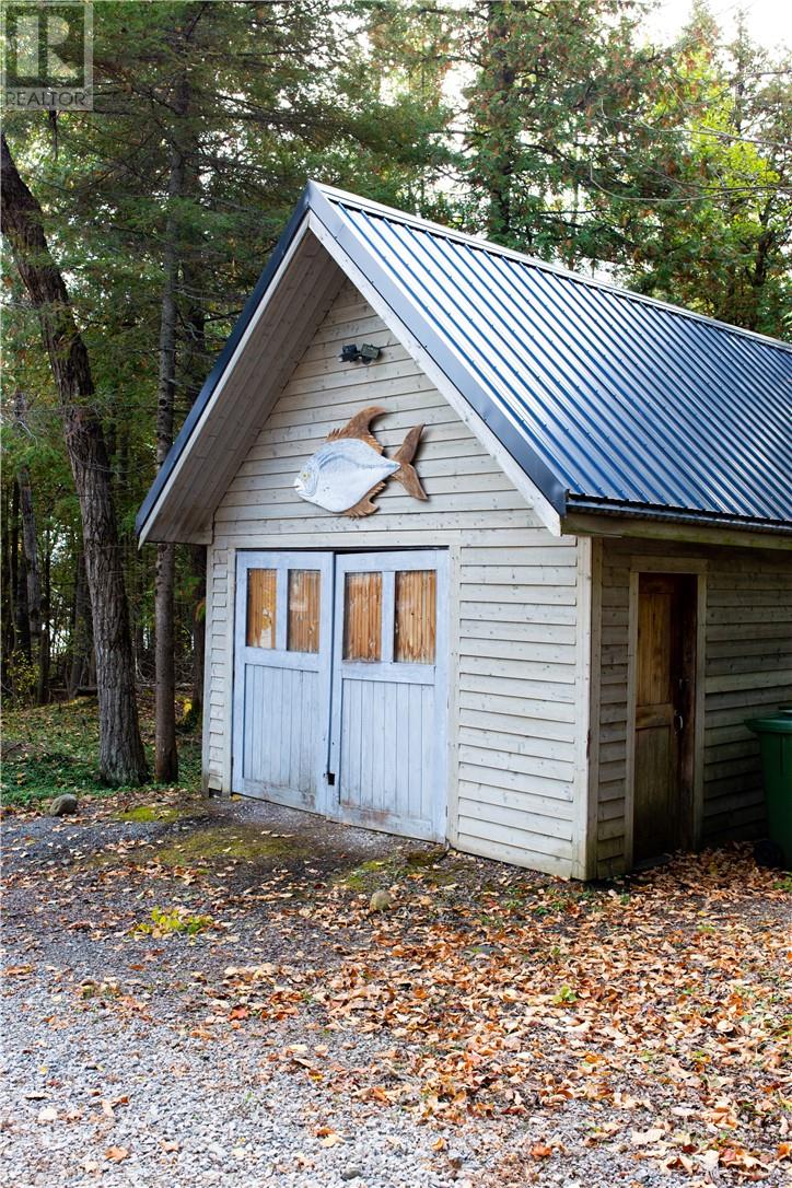102 Eastview Lane, Manitowaning, Ontario  P0P 1N0 - Photo 49 - 2125175