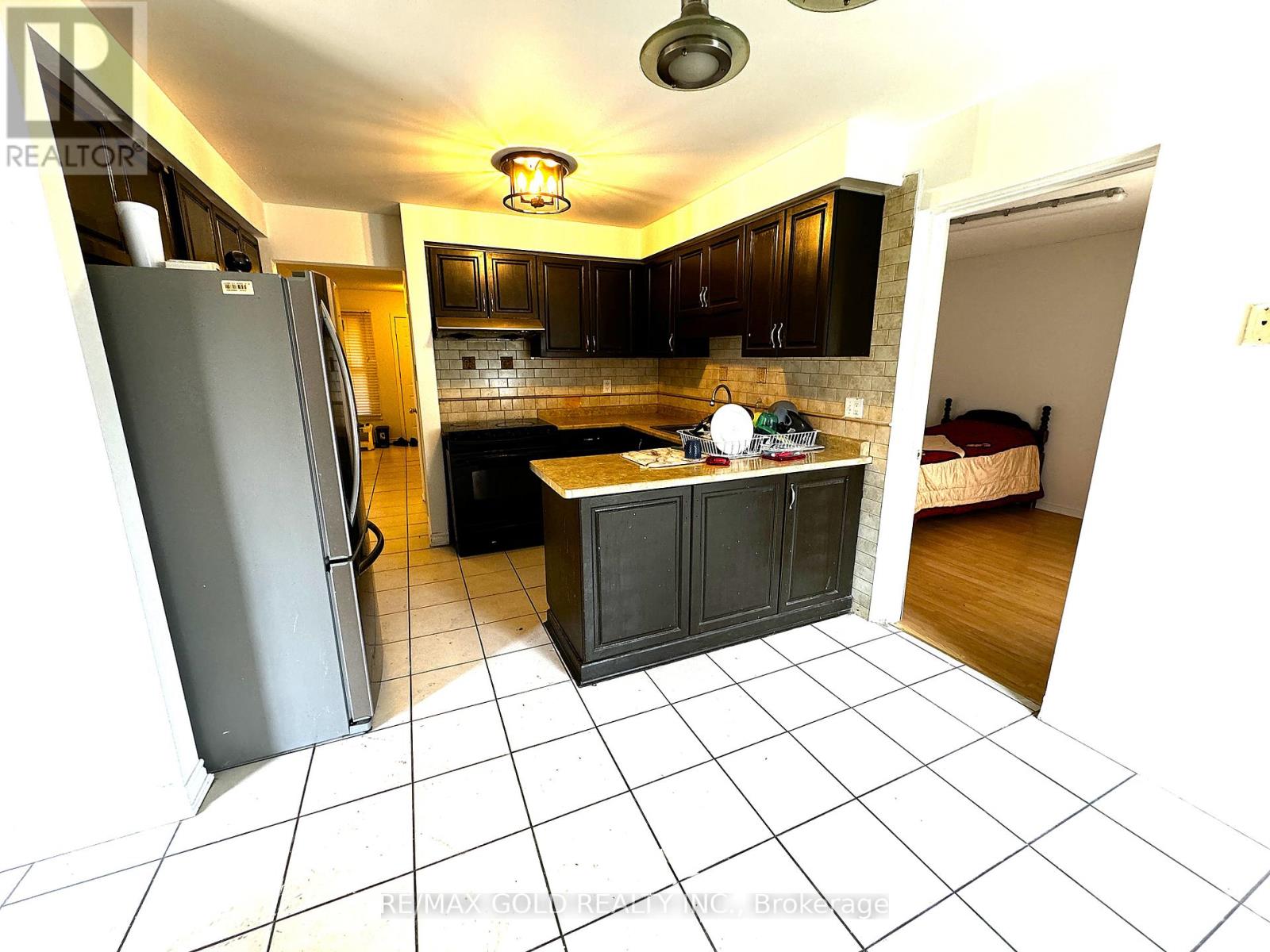 Main - 52 Major William Sharpe Drive, Brampton, Ontario  L6X 3J1 - Photo 10 - W12457750