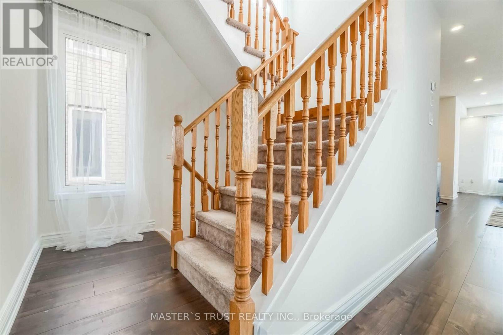 3362 Redpath Circle, Mississauga, Ontario  L5N 8R2 - Photo 20 - W12457751