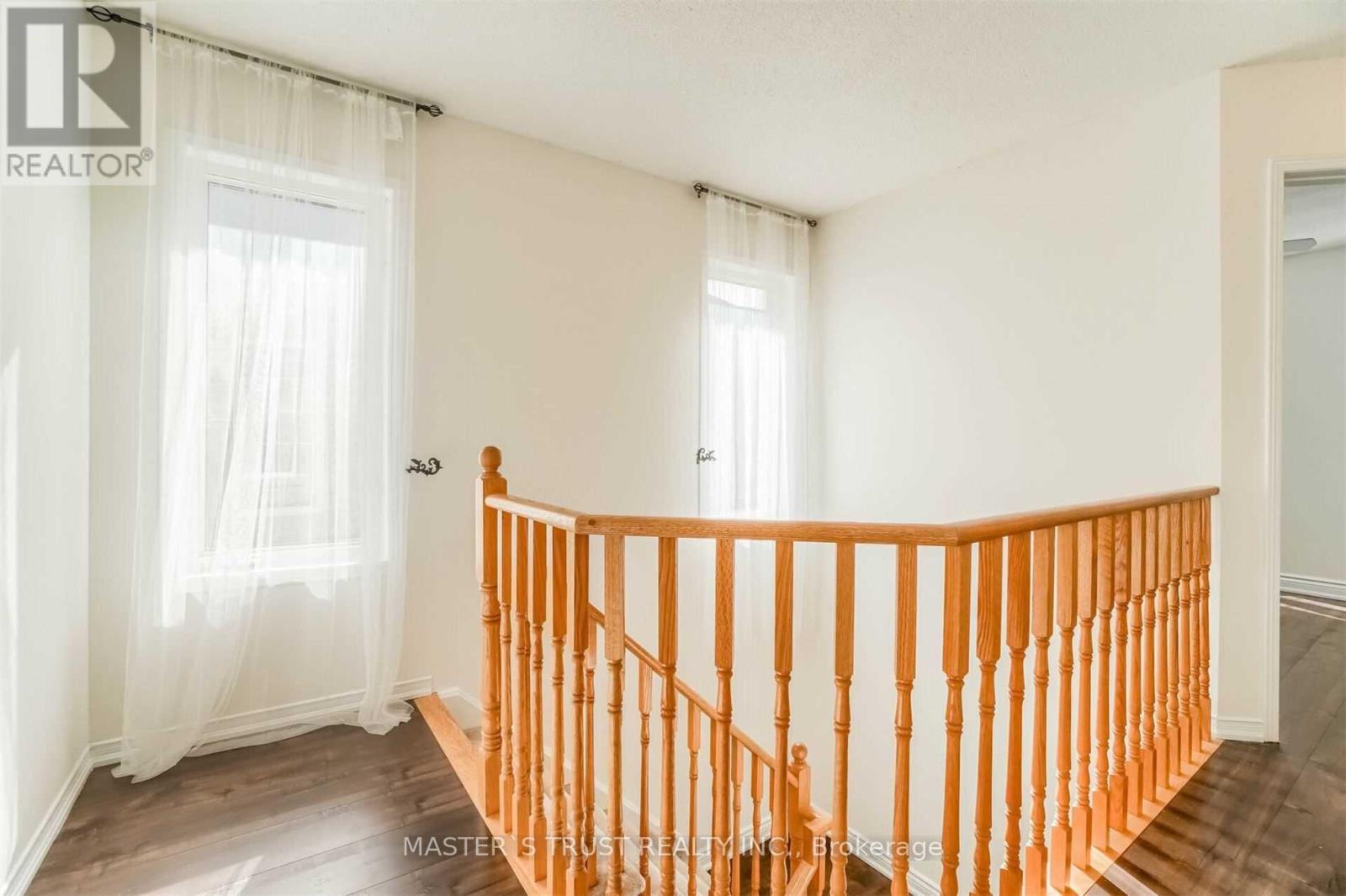 3362 Redpath Circle, Mississauga, Ontario  L5N 8R2 - Photo 21 - W12457751