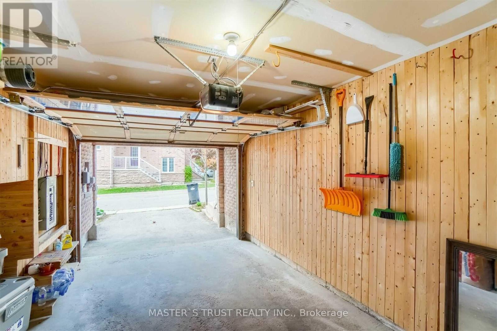 3362 Redpath Circle, Mississauga, Ontario  L5N 8R2 - Photo 34 - W12457751