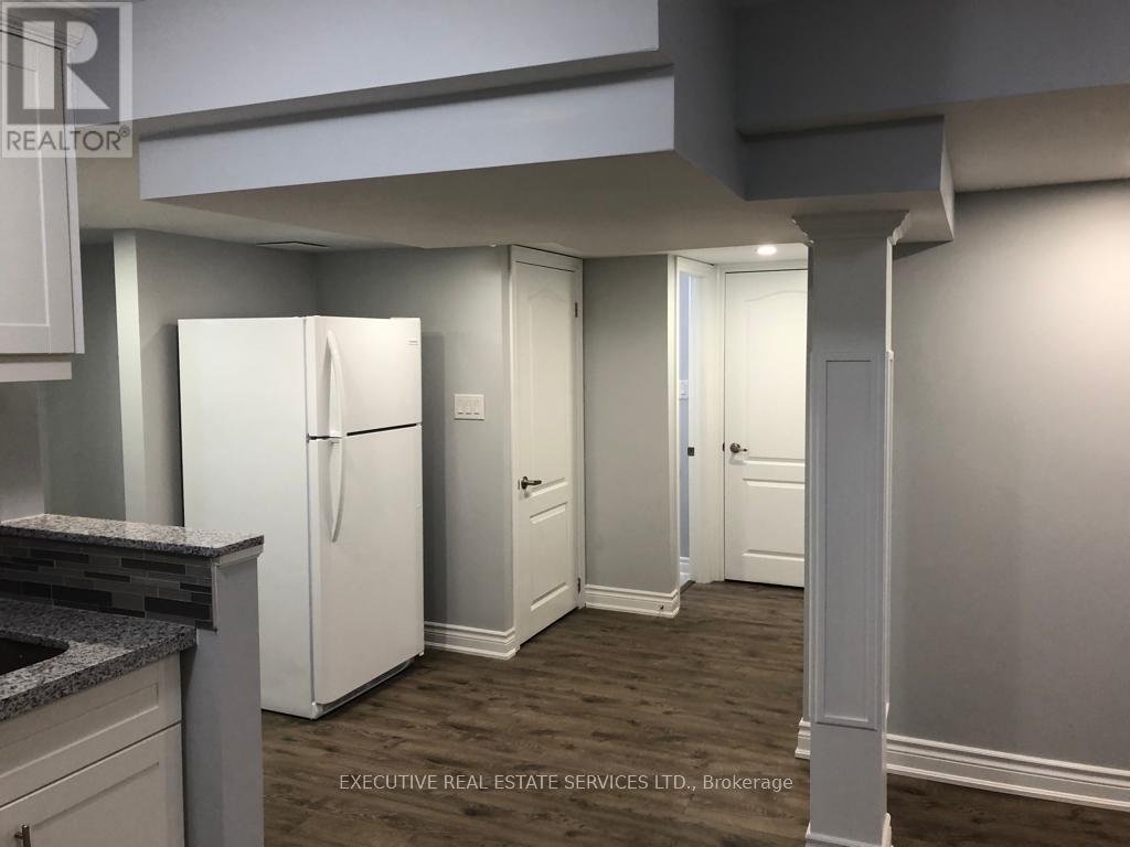 5454 Tasha Drive, Mississauga, Ontario  L5M 6N5 - Photo 16 - W12457763