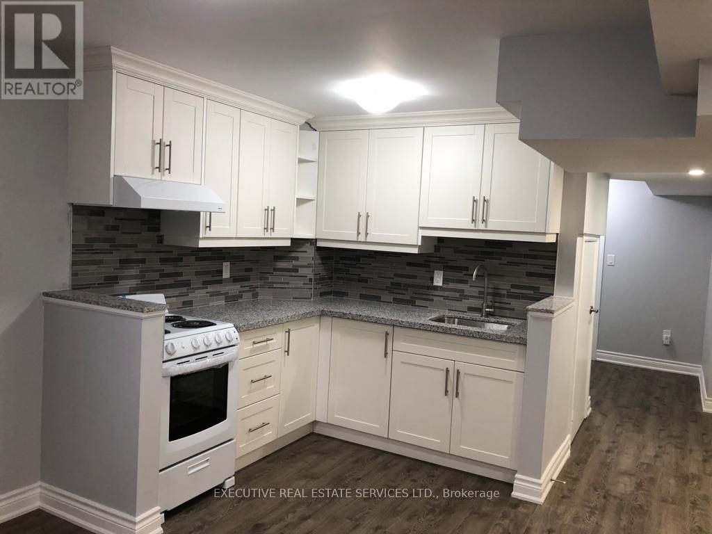 5454 Tasha Drive, Mississauga, Ontario  L5M 6N5 - Photo 21 - W12457763