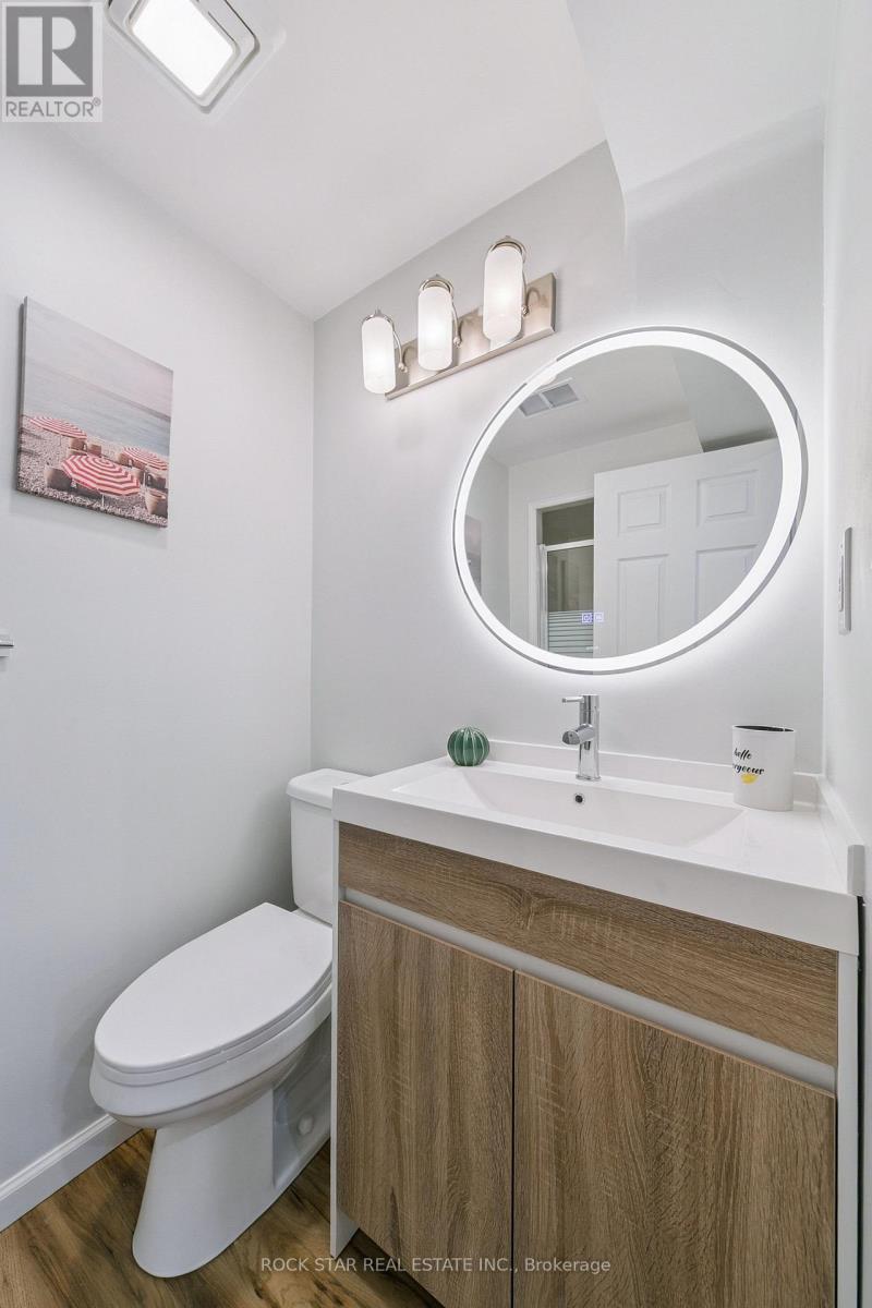 635 Bridle Wood, Burlington, Ontario  L7L 4E2 - Photo 21 - W12457769