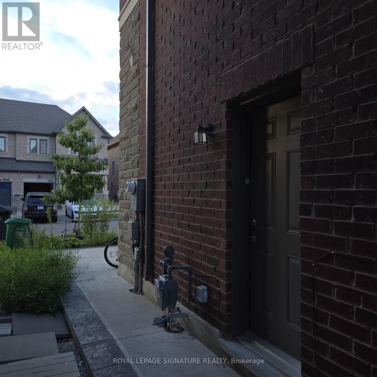 103 Dolobram Trail (Basement), Brampton, Ontario  L7A 4Y5 - Photo 5 - W12457784