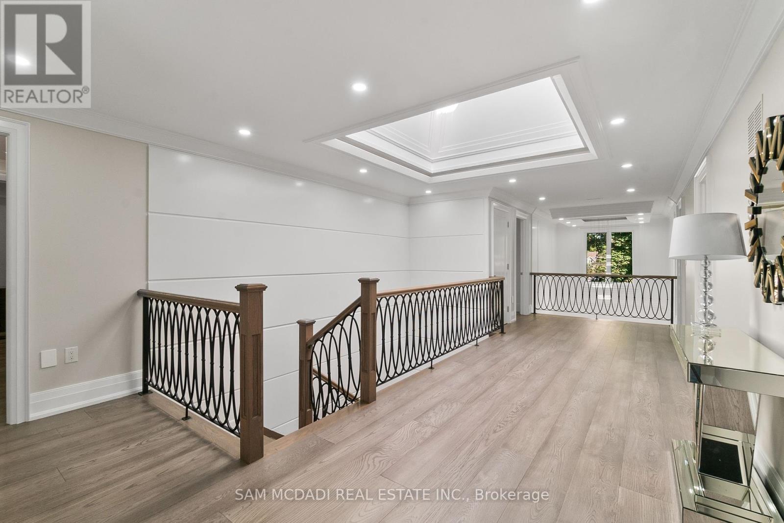 1160 Birchview Drive, Mississauga, Ontario  L5H 3C8 - Photo 20 - W12457788