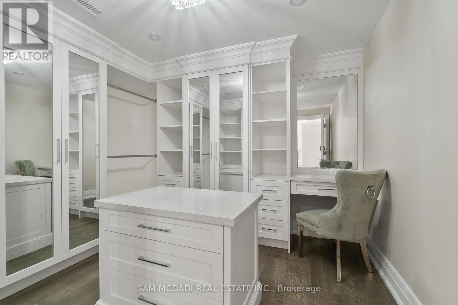 1160 Birchview Drive, Mississauga, Ontario  L5H 3C8 - Photo 27 - W12457788