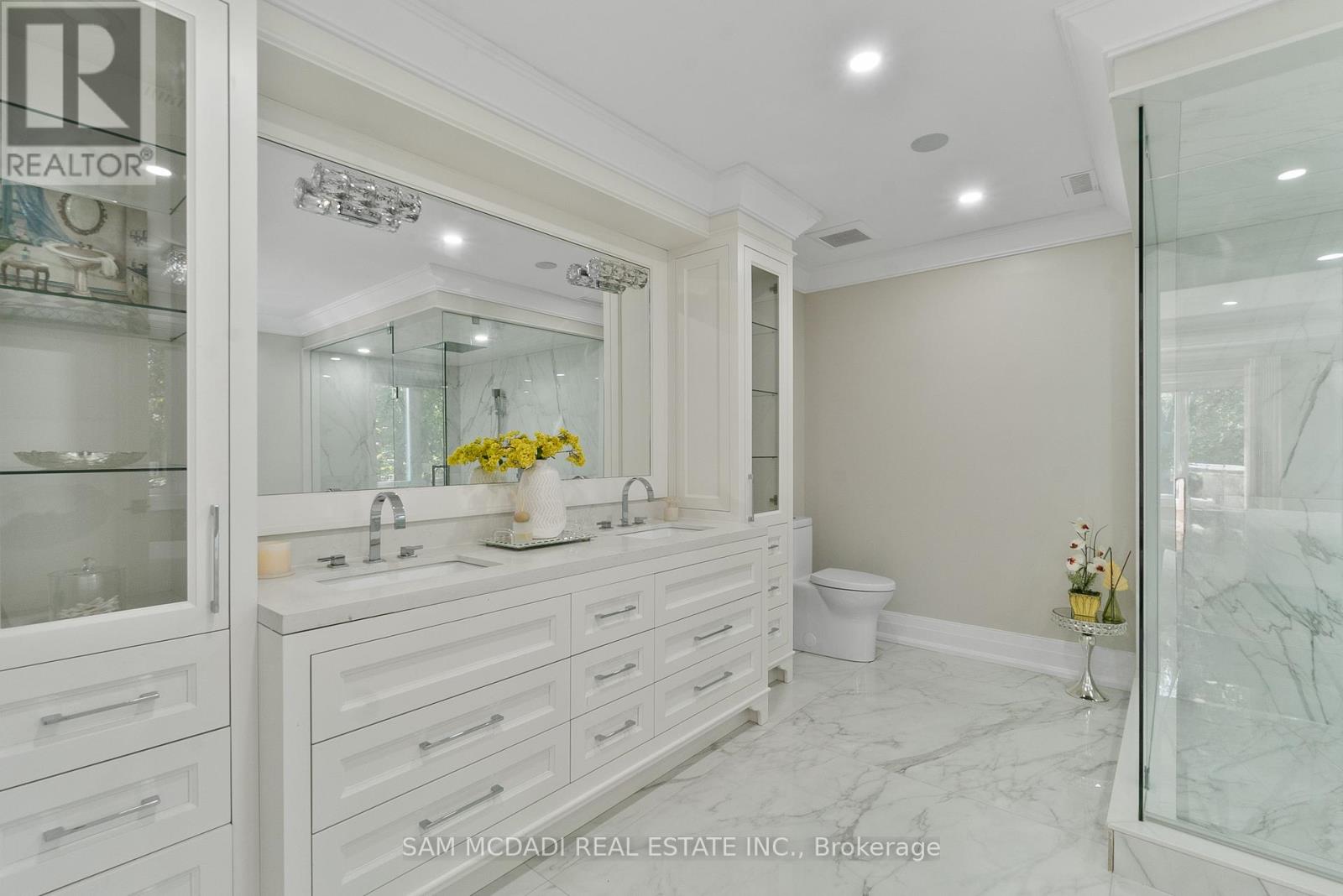 1160 Birchview Drive, Mississauga, Ontario  L5H 3C8 - Photo 28 - W12457788