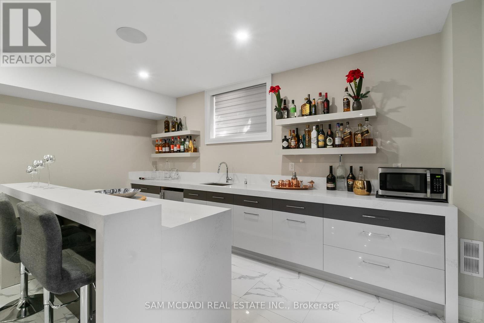 1160 Birchview Drive, Mississauga, Ontario  L5H 3C8 - Photo 40 - W12457788
