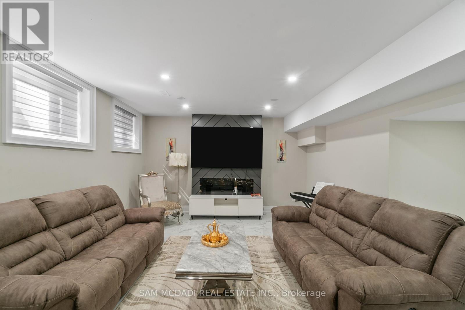 1160 Birchview Drive, Mississauga, Ontario  L5H 3C8 - Photo 41 - W12457788