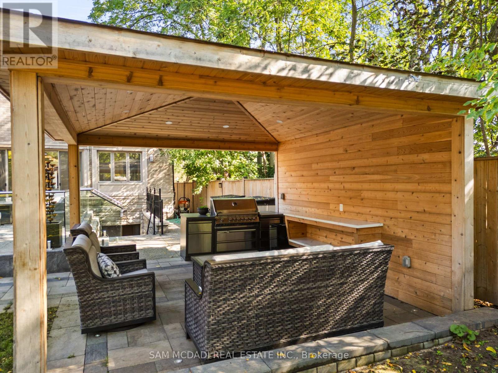 1160 Birchview Drive, Mississauga, Ontario  L5H 3C8 - Photo 45 - W12457788