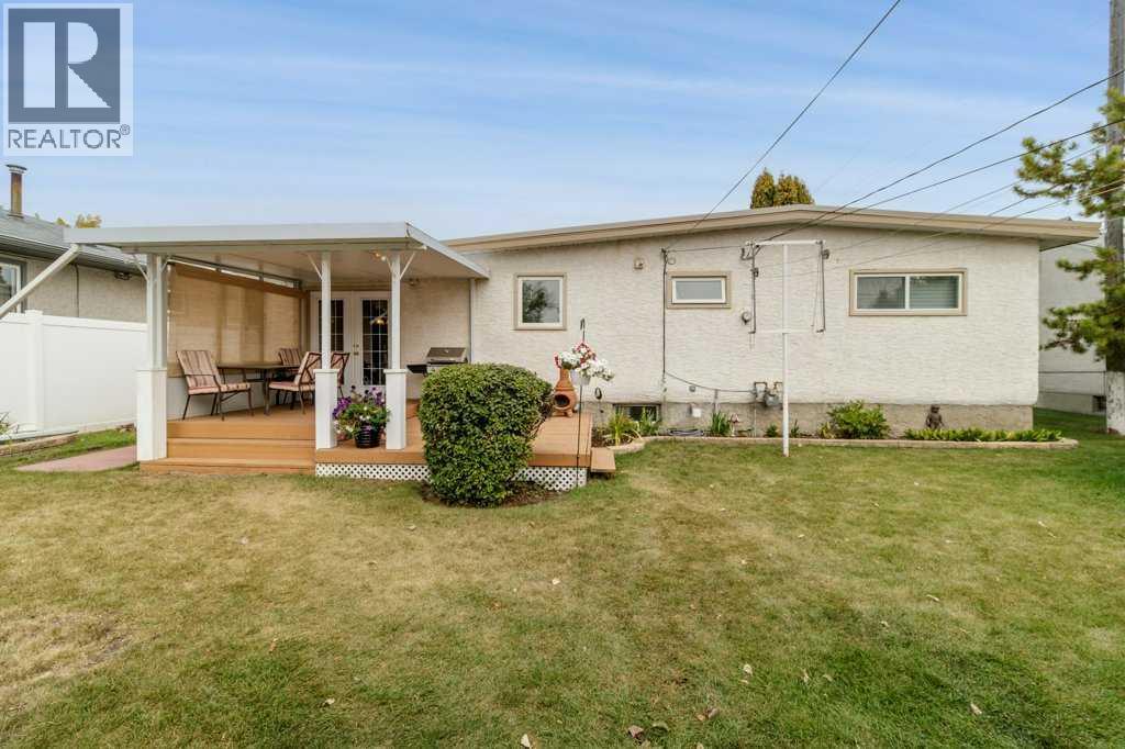 3948 35a Avenue, Red Deer, Alberta  T4N 2S5 - Photo 4 - A2254012