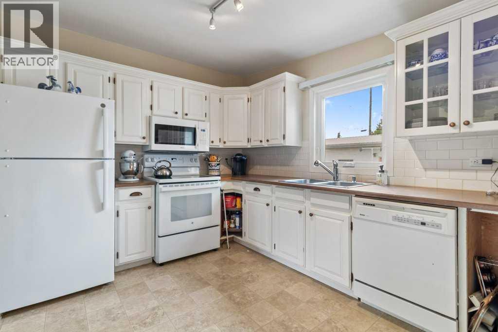 3948 35a Avenue, Red Deer, Alberta  T4N 2S5 - Photo 18 - A2254012
