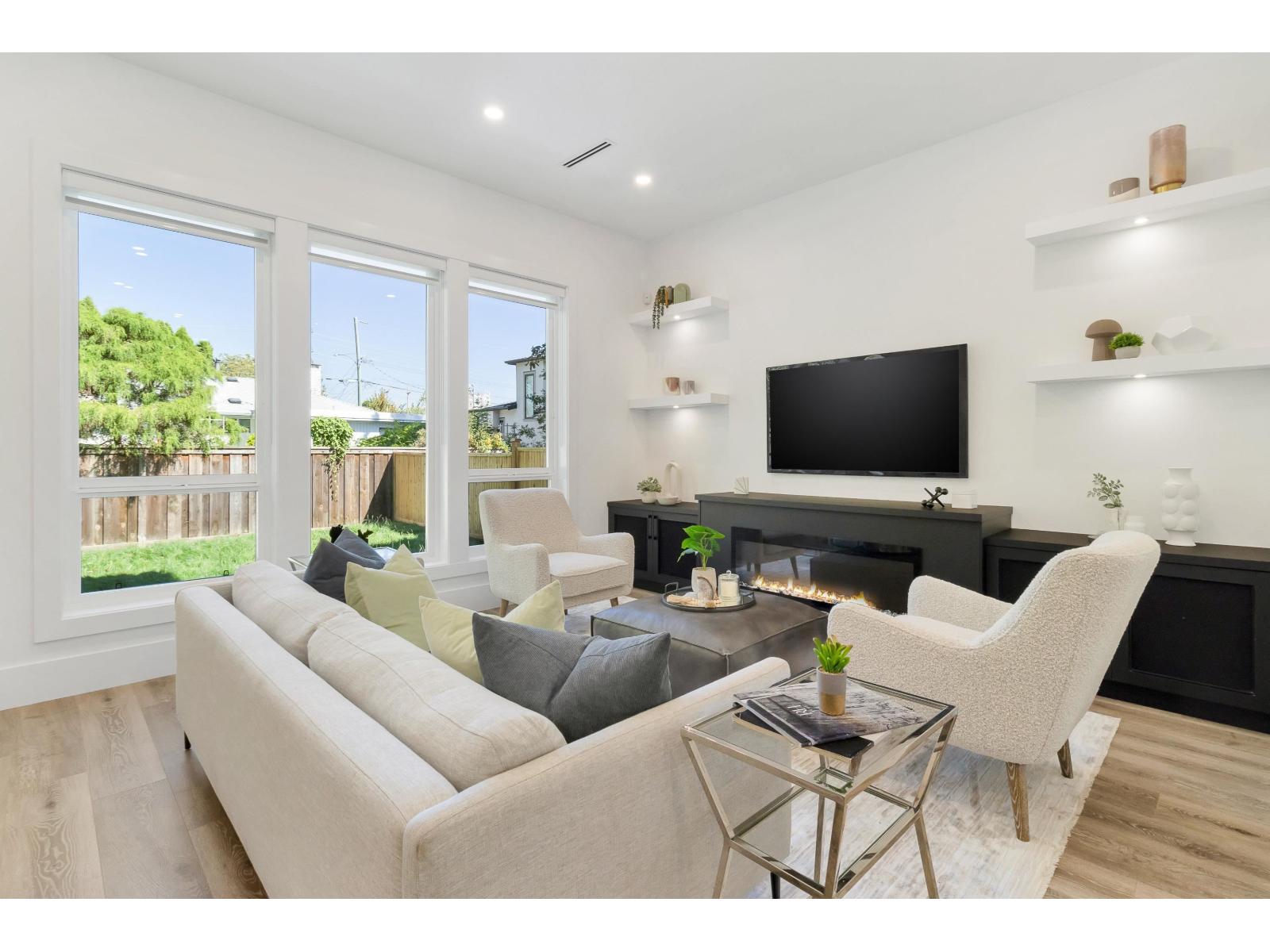 11803 86a Avenue, Delta, British Columbia V4C 2Z2 - Photo 3 - R3052366