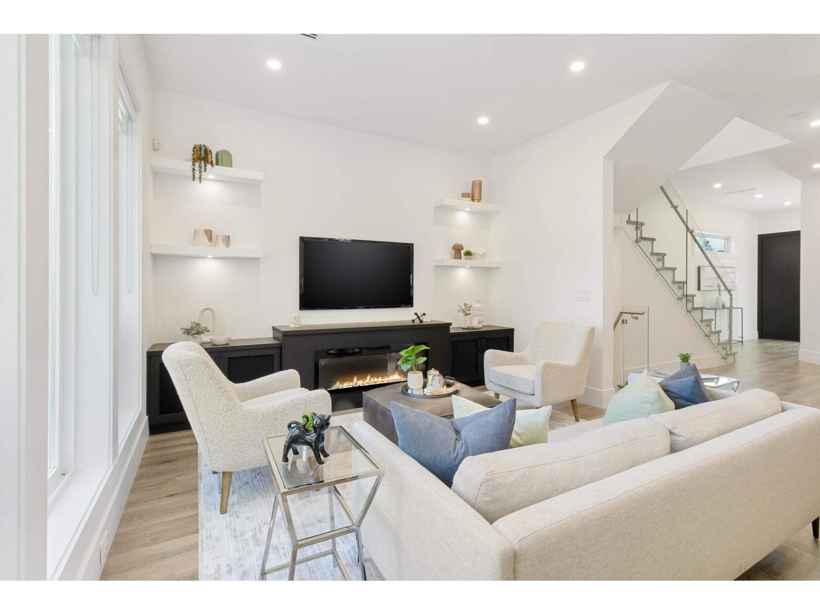 11803 86a Avenue, Delta, British Columbia V4C 2Z2 - Photo 4 - R3052366