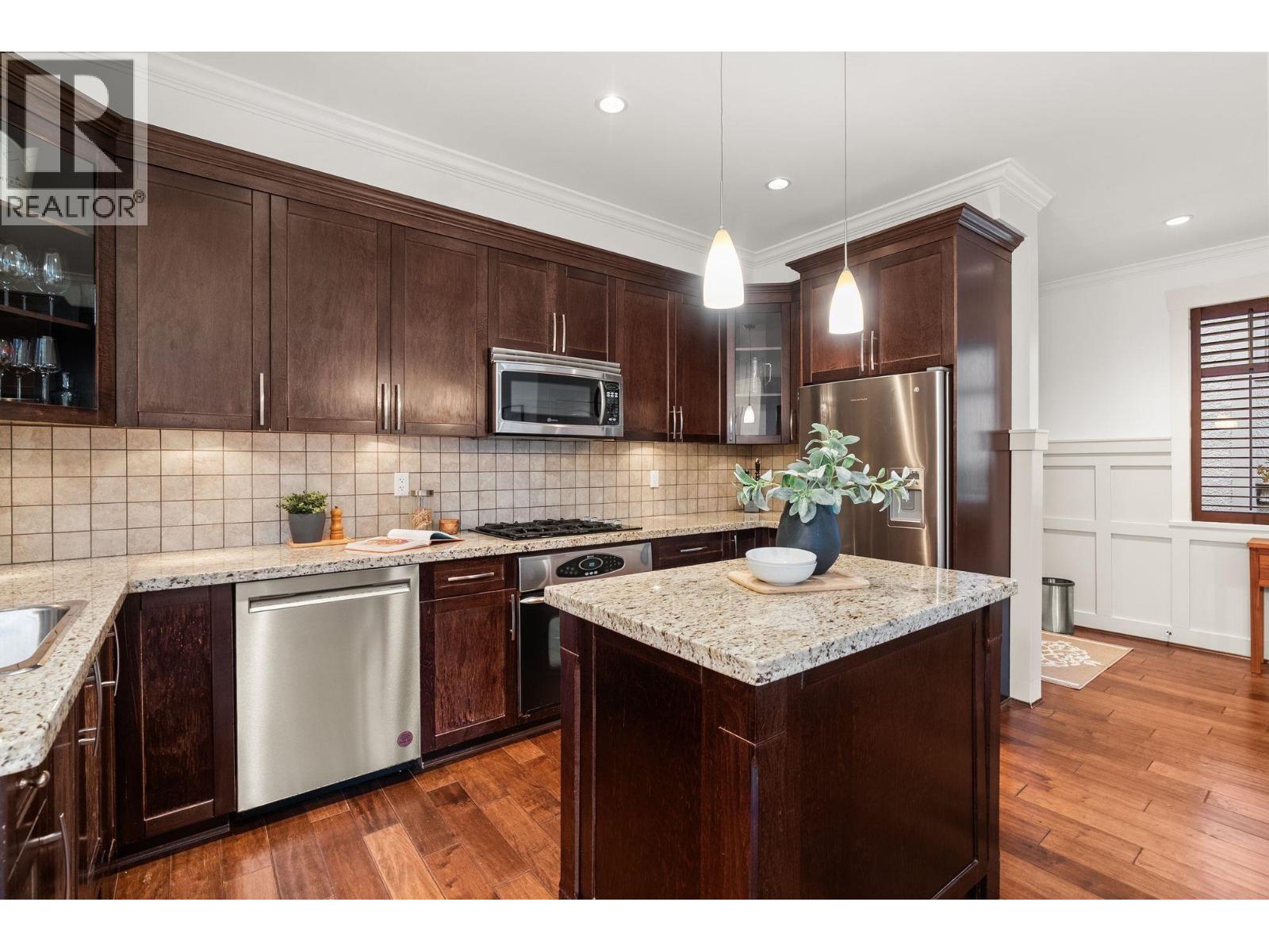 1881 W 13th Avenue, Vancouver, British Columbia  V6J 2H4 - Photo 14 - R3057408