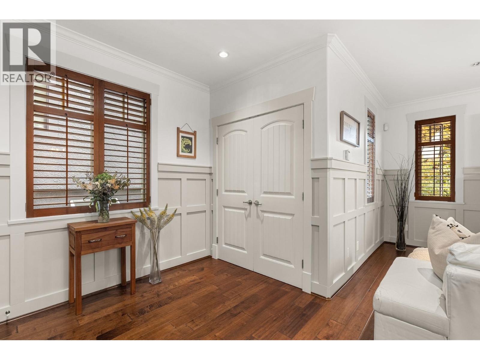 1881 W 13th Avenue, Vancouver, British Columbia  V6J 2H4 - Photo 3 - R3057408