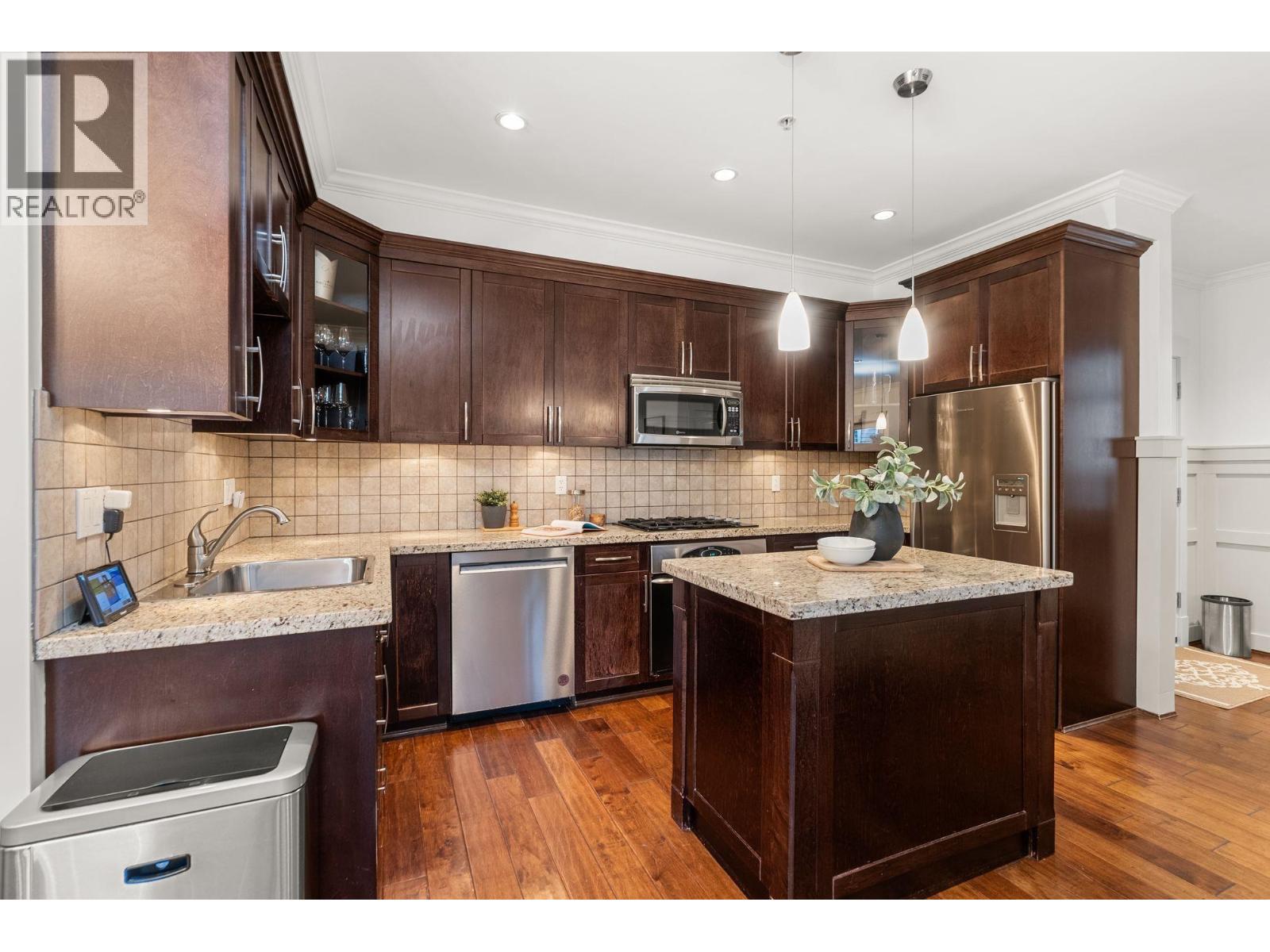 1881 W 13th Avenue, Vancouver, British Columbia  V6J 2H4 - Photo 11 - R3057408