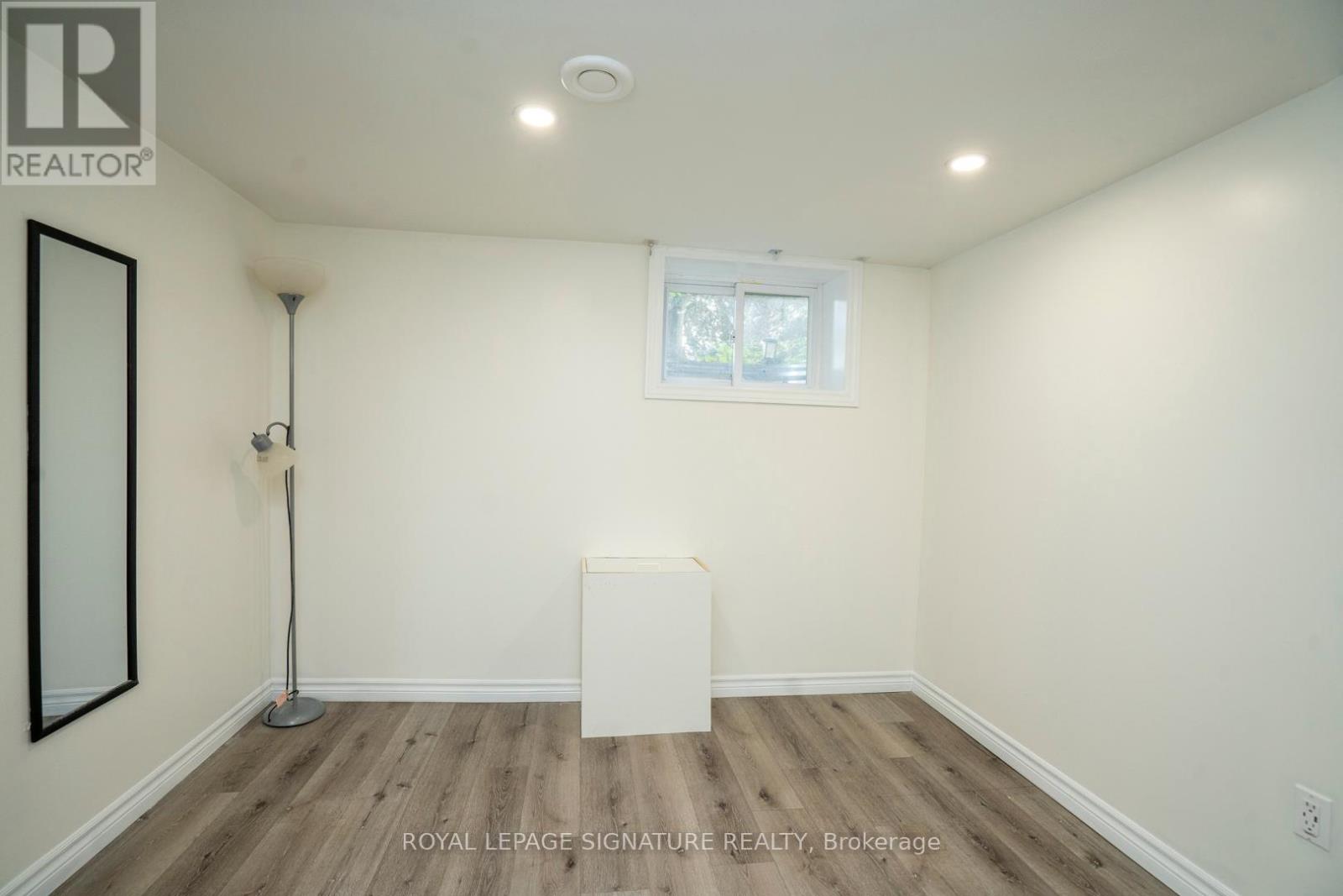 61 Broadmoor Avenue, Kitchener, Ontario  N2C 1Y6 - Photo 17 - X12457762