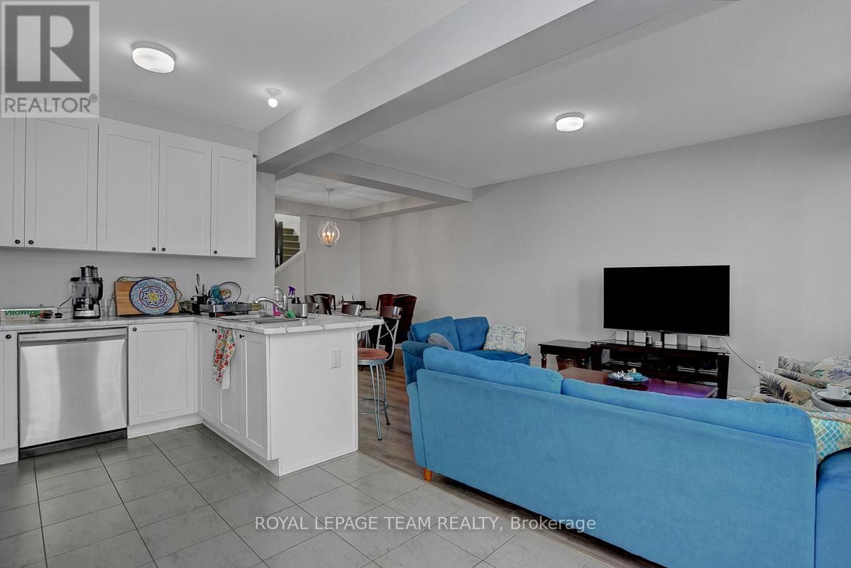 163 Yearling Circle, Ottawa, Ontario  K0A 2Z0 - Photo 18 - X12457808