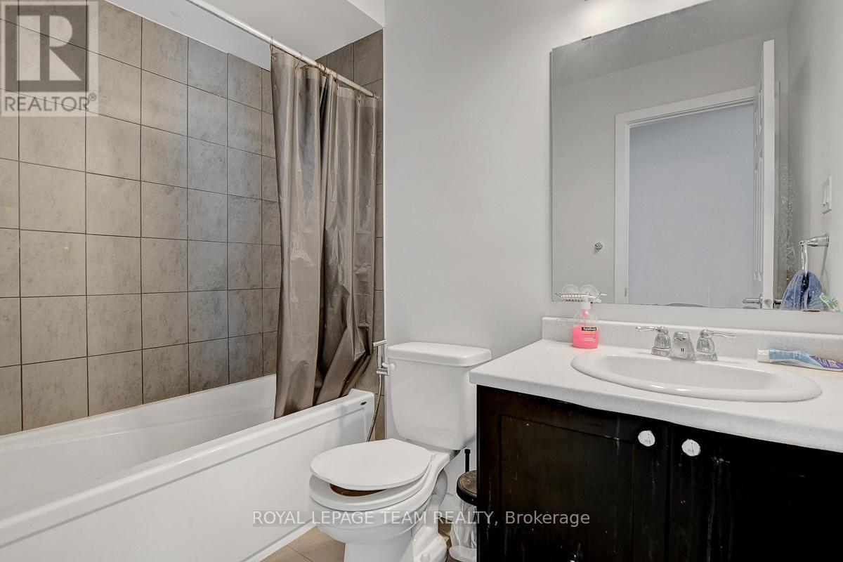 163 Yearling Circle, Ottawa, Ontario  K0A 2Z0 - Photo 32 - X12457808