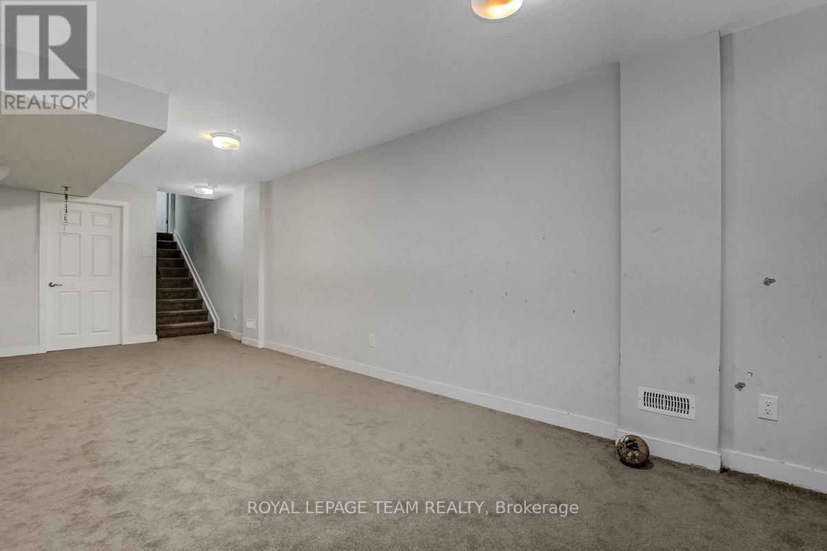 163 Yearling Circle, Ottawa, Ontario  K0A 2Z0 - Photo 35 - X12457808