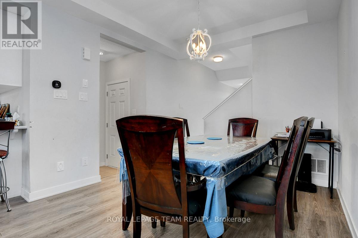 163 Yearling Circle, Ottawa, Ontario  K0A 2Z0 - Photo 8 - X12457808