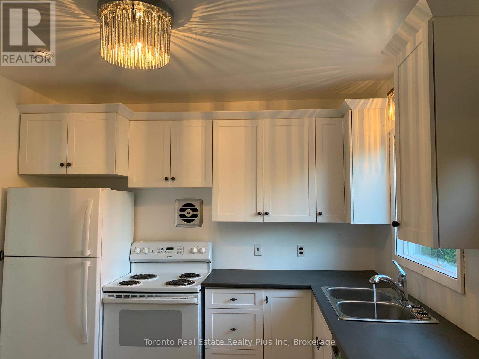 9 Gravelle Street, Sault Ste Marie, Ontario  P6A 4Z7 - Photo 8 - X12457787