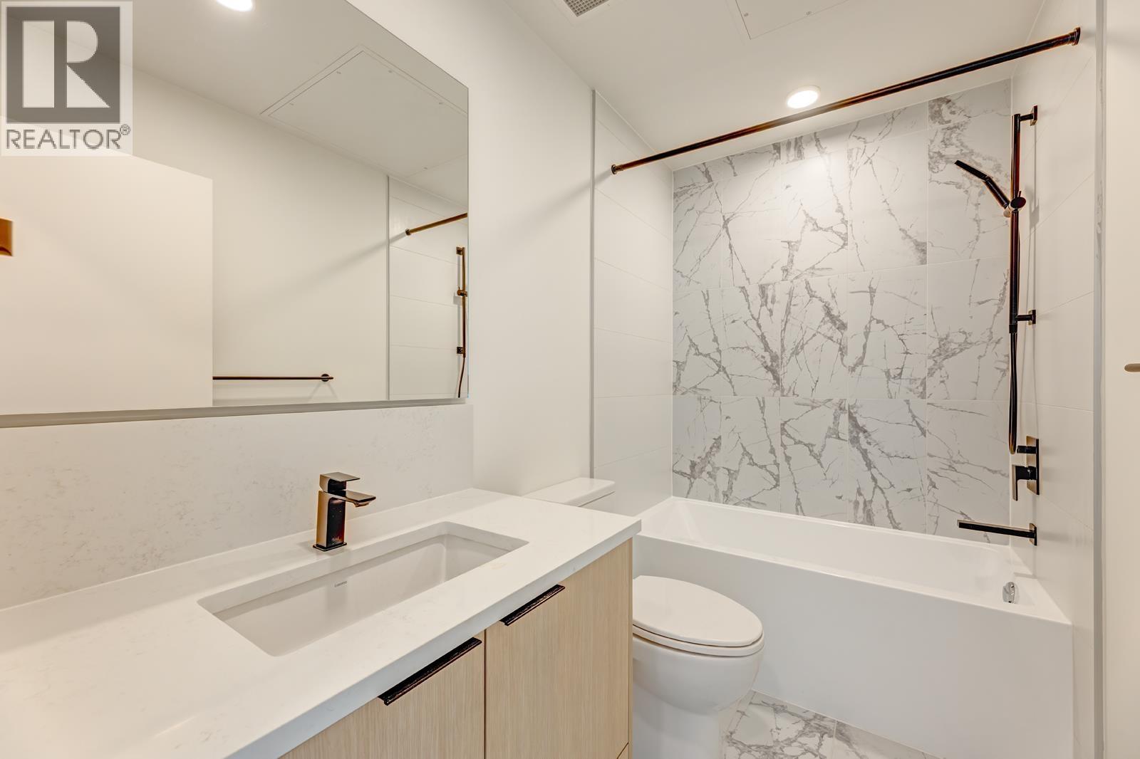 104/204 422 E 3rd Street, North Vancouver, British Columbia  V7L 0K1 - Photo 5 - R3057607