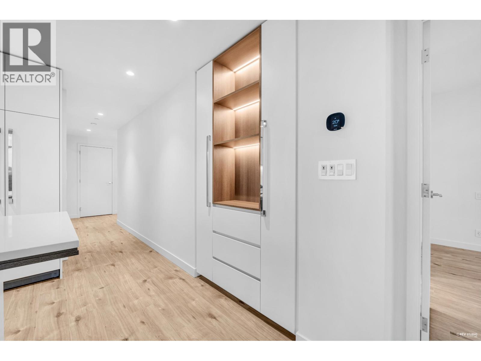 1602 720 Farrow Street, Coquitlam, British Columbia  V3J 0P3 - Photo 8 - R3057613