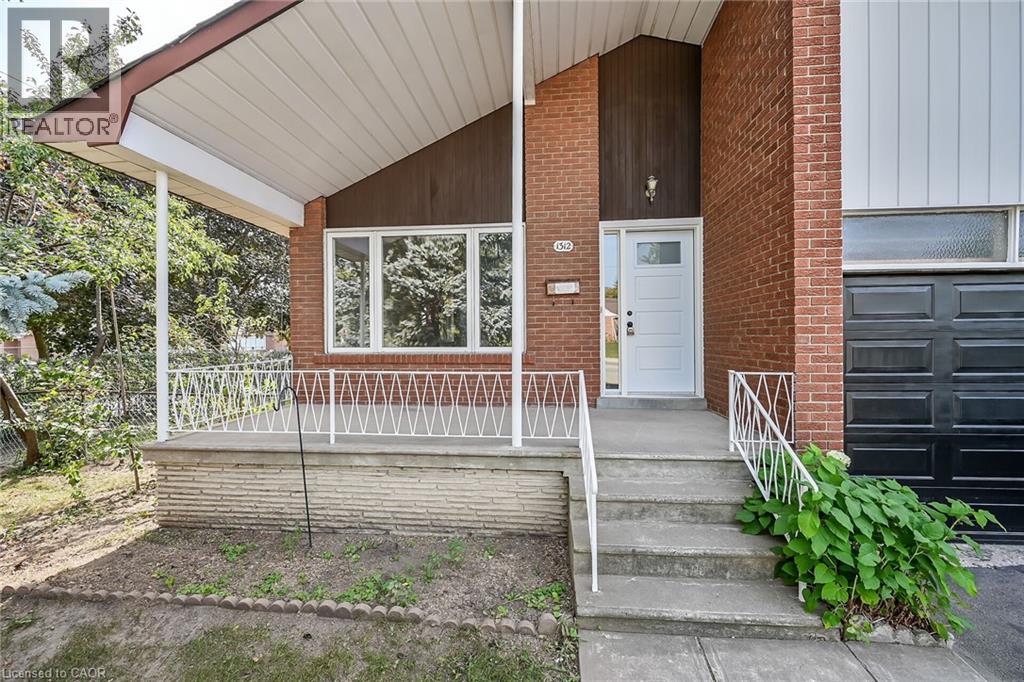 1312 Ogden Avenue, Mississauga, Ontario  L5E 2H6 - Photo 3 - 40761523