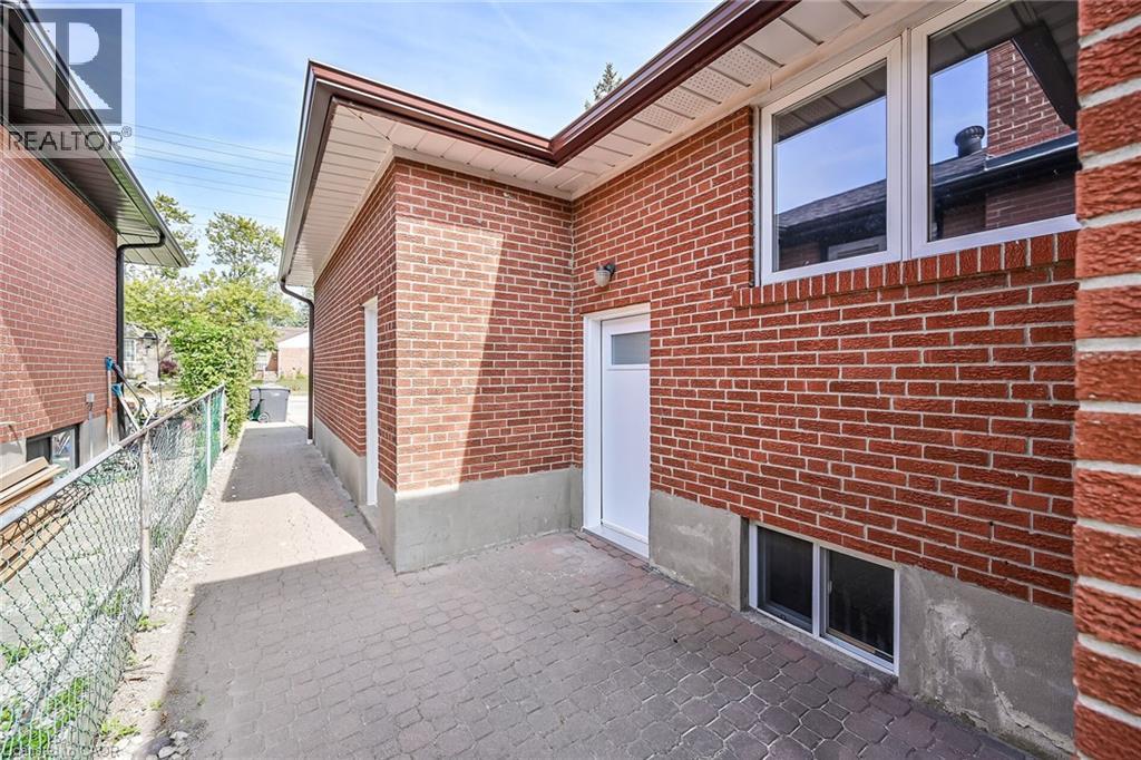 1312 Ogden Avenue, Mississauga, Ontario  L5E 2H6 - Photo 30 - 40761523