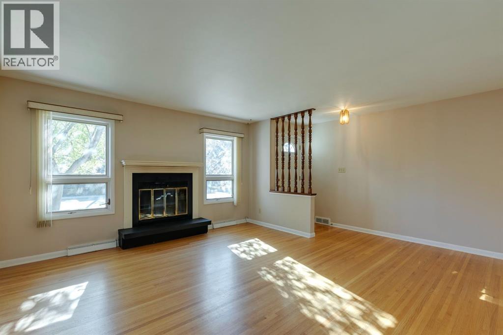 2922 14 Avenue Nw, Calgary, Alberta  T2N 1N1 - Photo 9 - A2263844