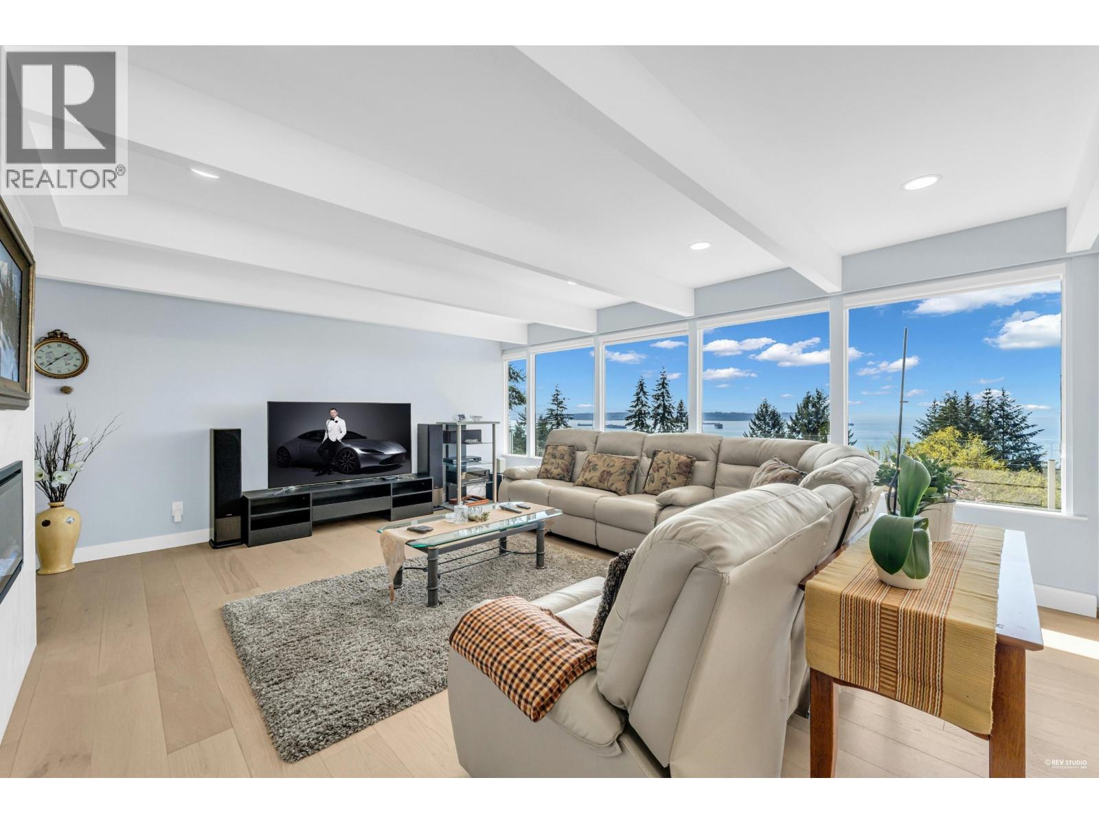 2755 Skilift Place, West Vancouver, British Columbia  V7S 2T6 - Photo 6 - R3057615
