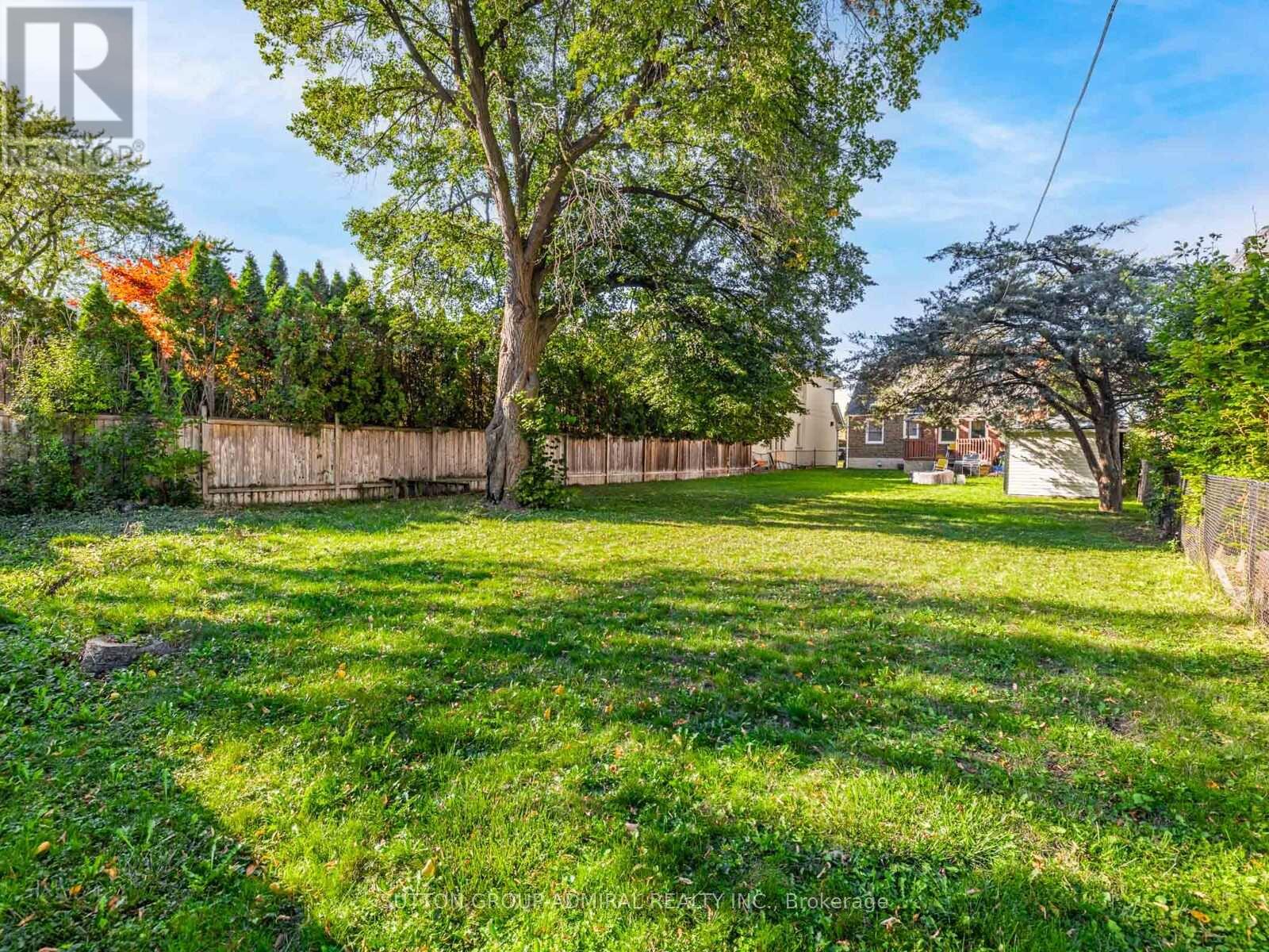 65 Lurgan Drive, Toronto, Ontario  M2R 1K7 - Photo 14 - C12457796