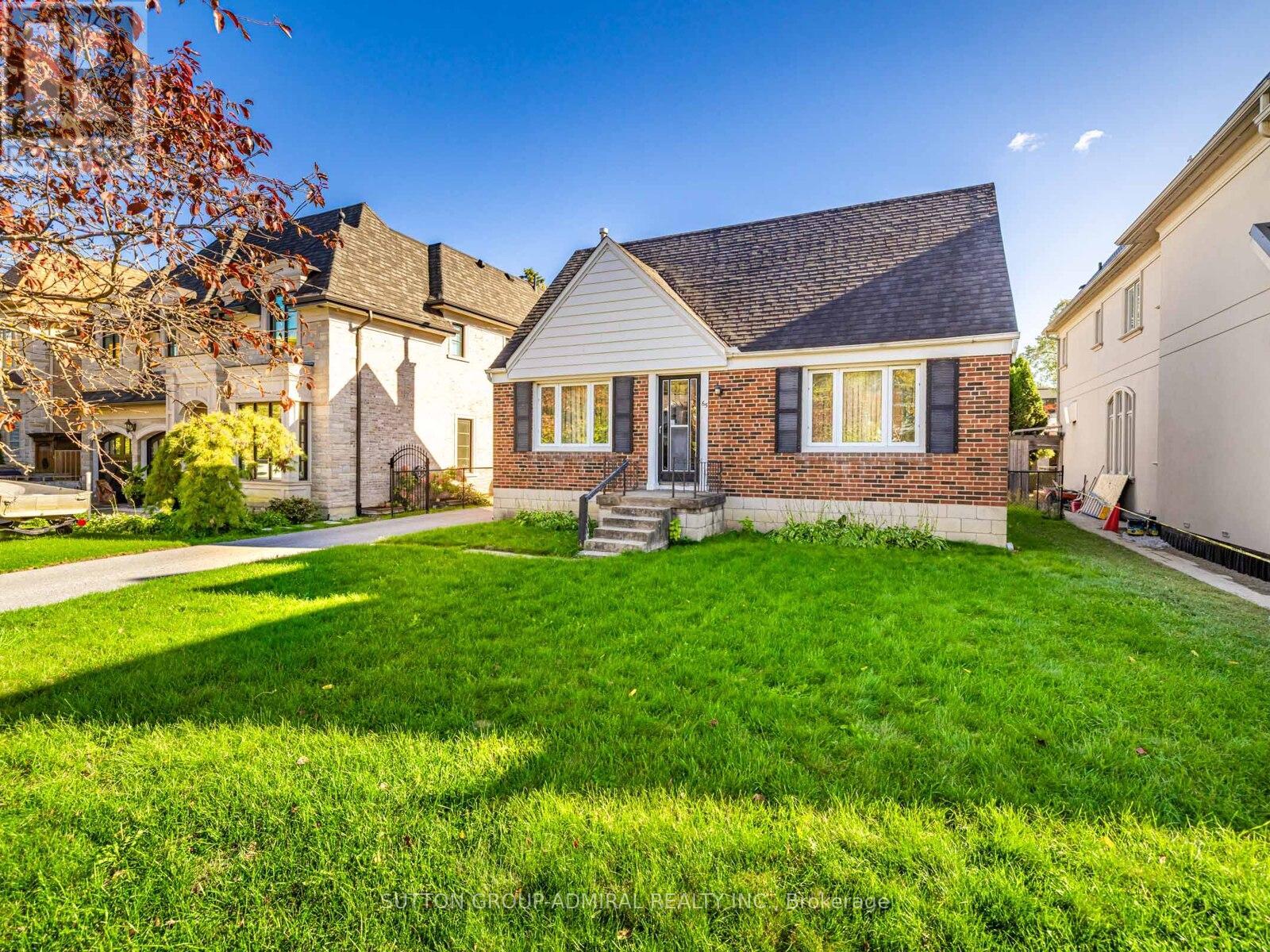 65 Lurgan Drive, Toronto, Ontario  M2R 1K7 - Photo 2 - C12457796