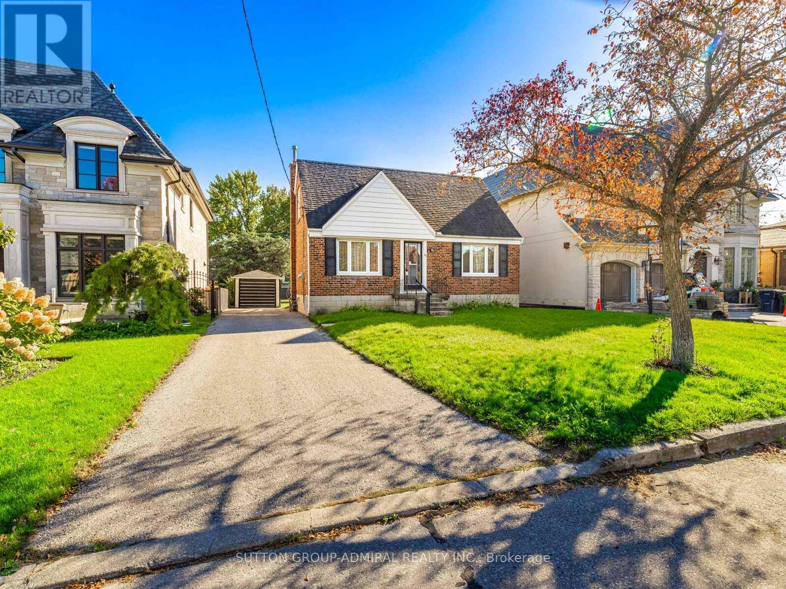 65 Lurgan Drive, Toronto, Ontario  M2R 1K7 - Photo 6 - C12457796