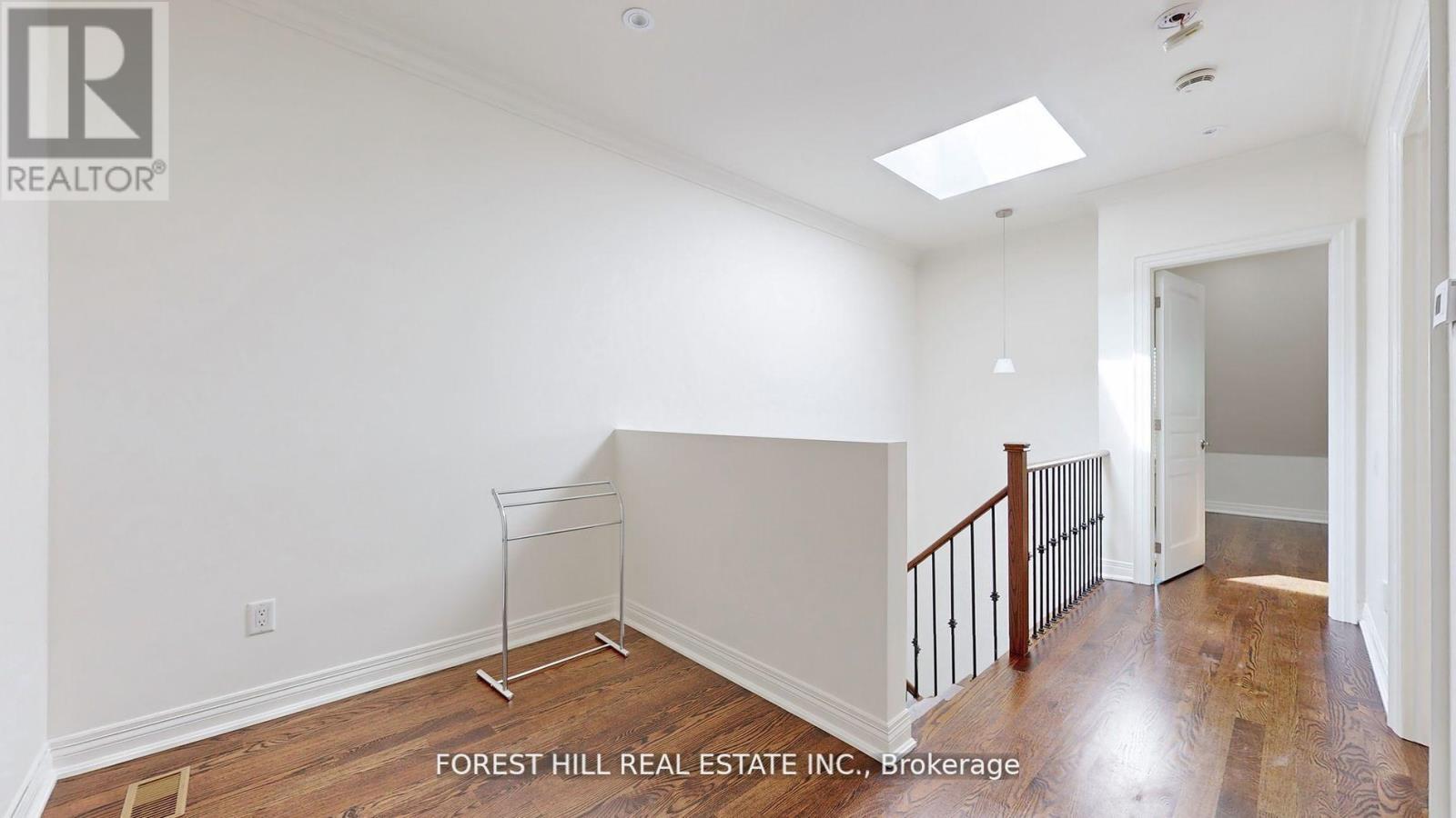 99 Lonsdale Road, Toronto, Ontario  M4V 1W4 - Photo 18 - C12457799