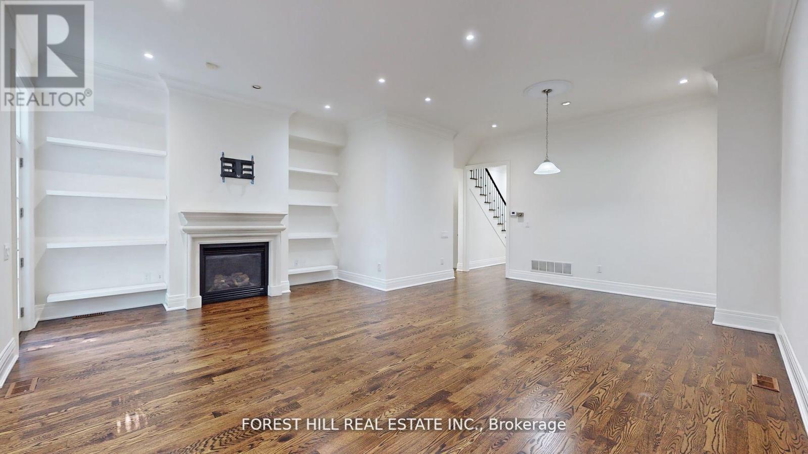 99 Lonsdale Road, Toronto, Ontario  M4V 1W4 - Photo 4 - C12457799
