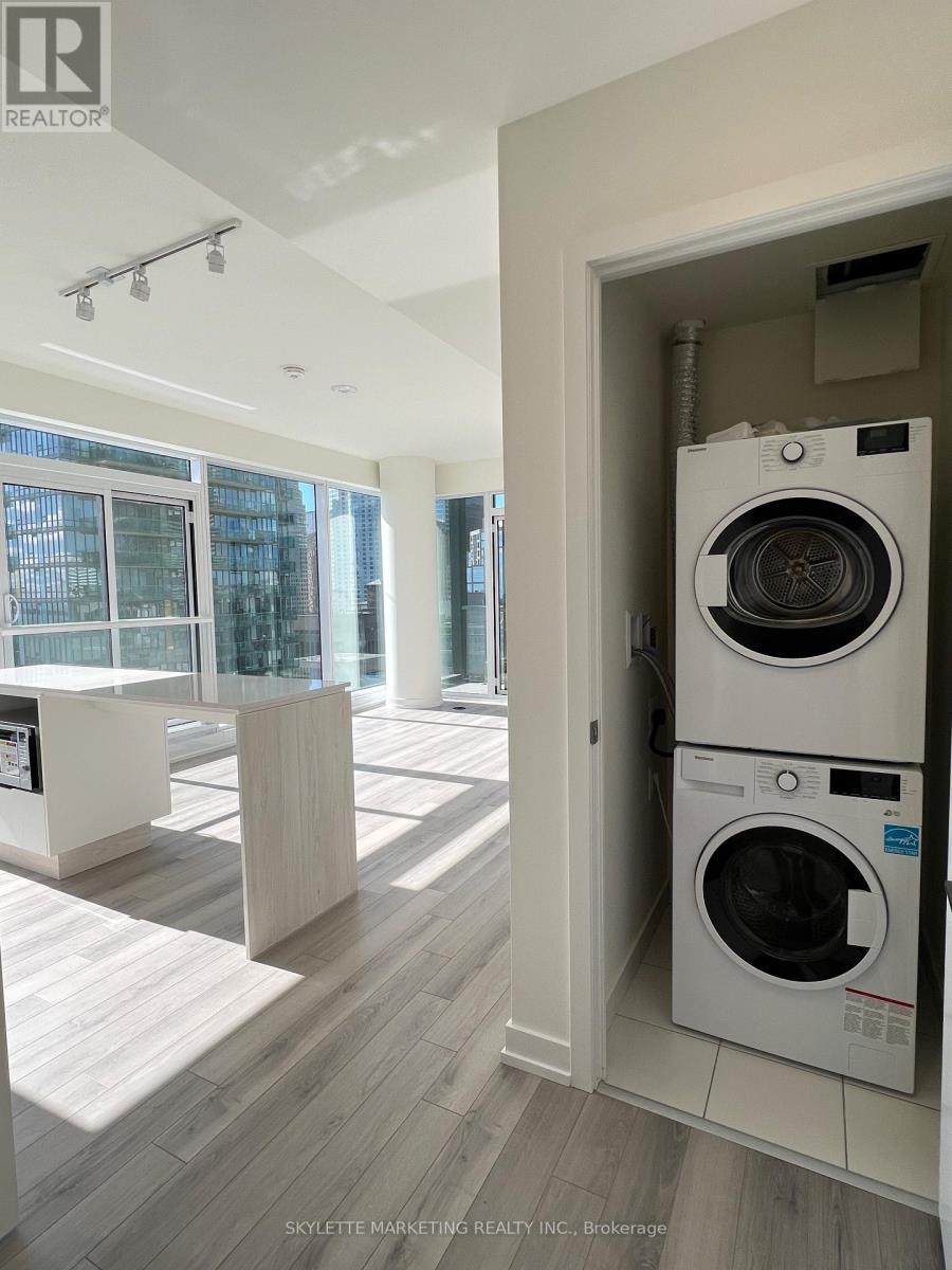 3208 - 89 Church Street, Toronto, Ontario  M5C 0B7 - Photo 10 - C12457803